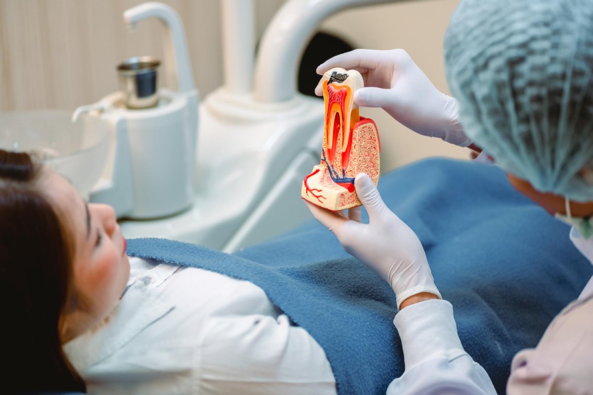 FlashCureMed: Pain-Free Root Canal Treatment